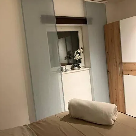 Zentrale Ruhige 3-zimmer-wohnung *